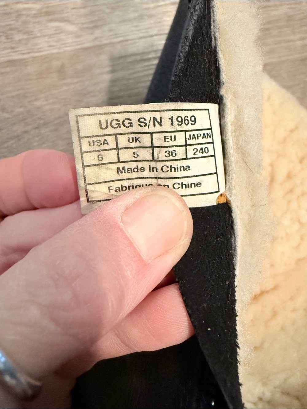 UGG Kensington Black Leather Boot Size 6 - Picture 10 of 10